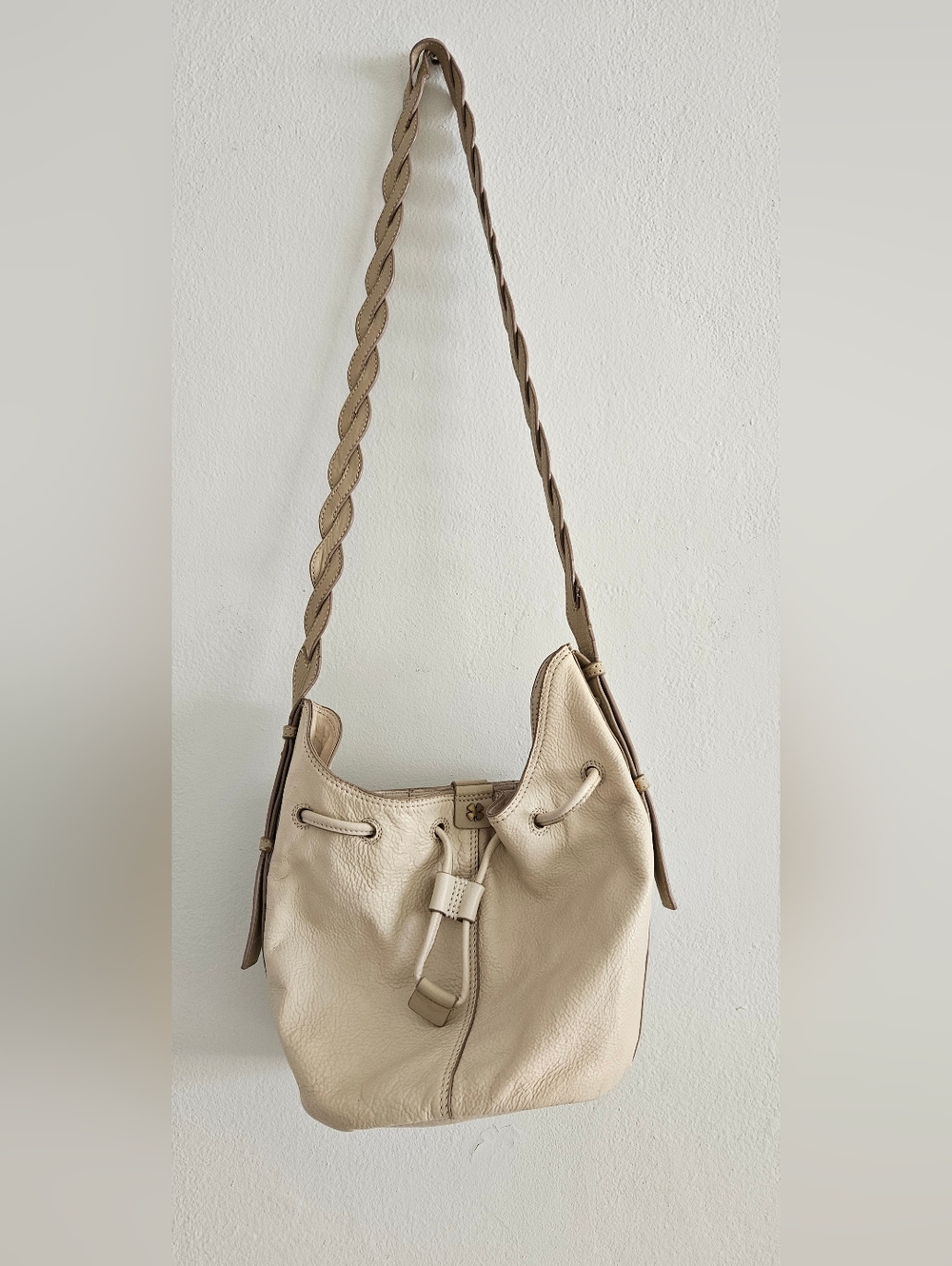 Lucky Brand Beige Drawstring Leather Shoulder Bag